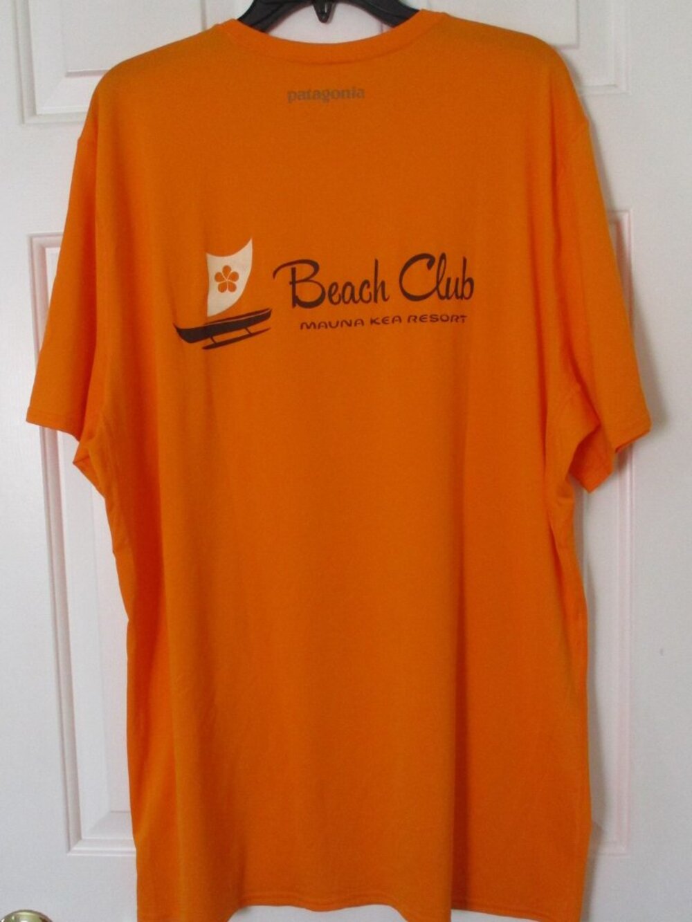 Patagonia Mens S/S "Mauna Kea Resort Beach Club" (Big Island, HI) Crew Tee- XL*